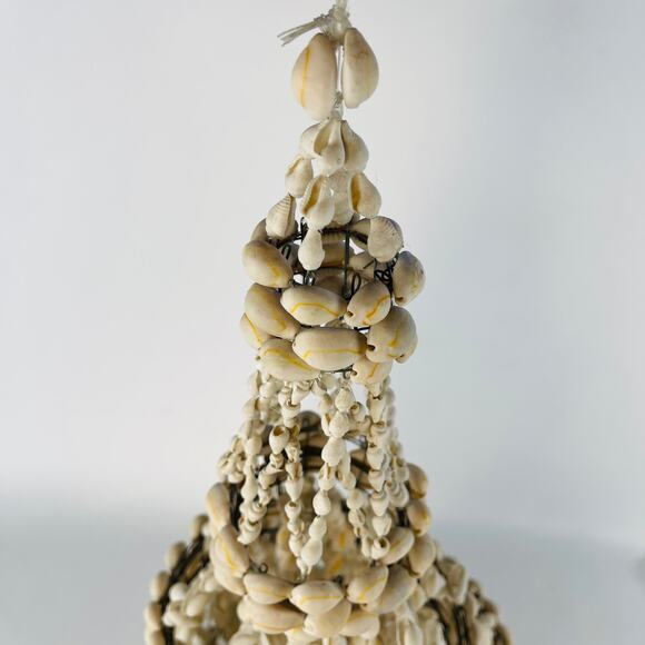 Vintage Seashell Chandelier 27” Boho Hanging Cowrie Shell Nautical Shore Beach - Picture 2 of 7